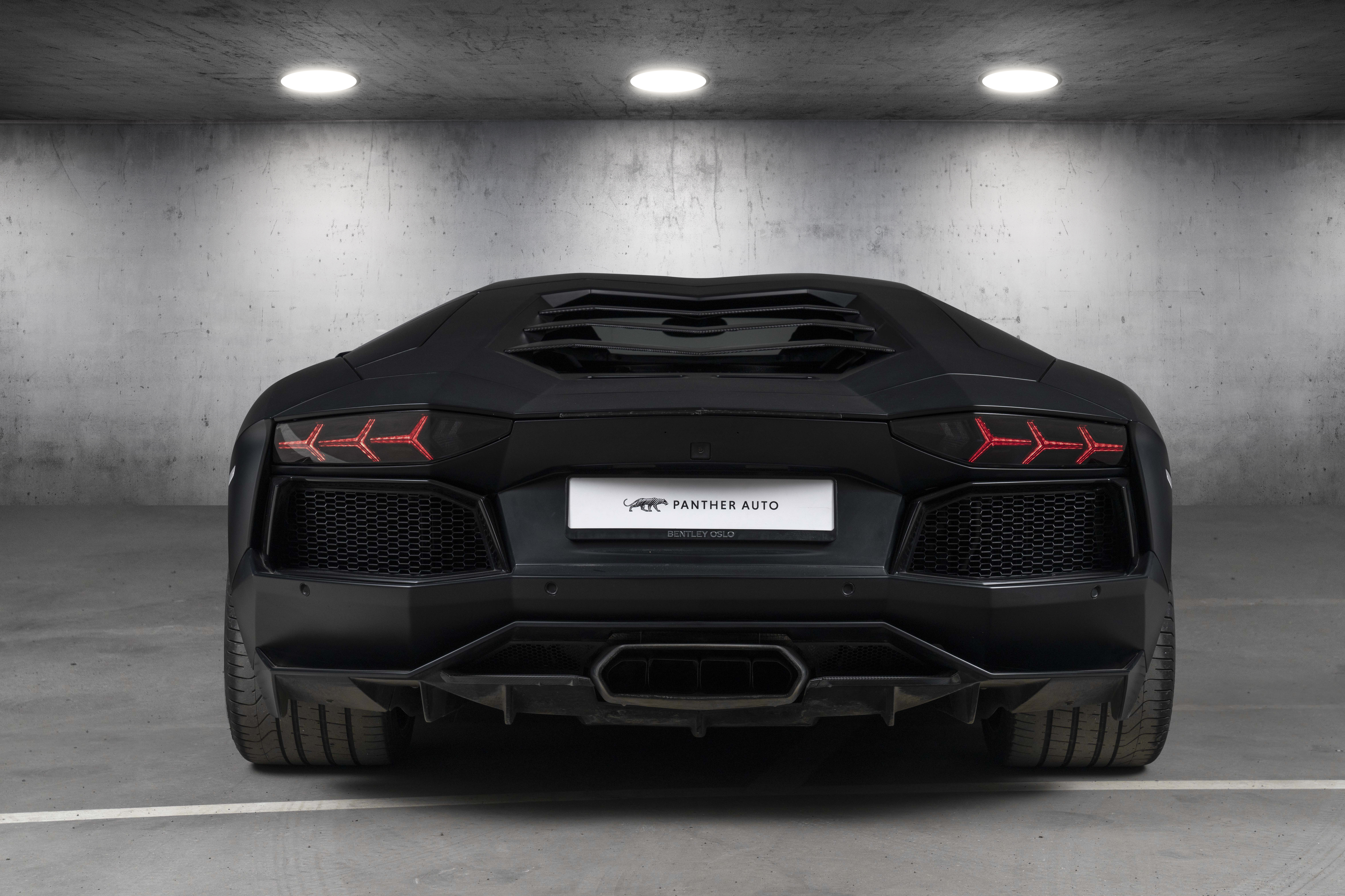 LAMBORGHINI AVENTADOR_018